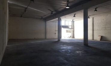 NAU INDUSTRIAL COMPLETAMENT DIAFANA