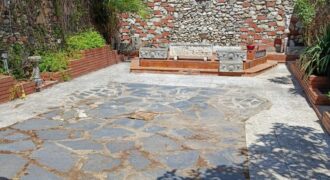 LOCAL MUY AMPLIO DELANTE ESTACION DE TREN