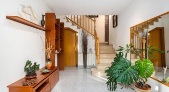 CASA ADOSSADA ZONA TURO