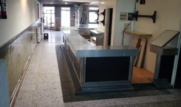 LOCAL MOLT AMPLI DAVANT DE L’ESTACIO