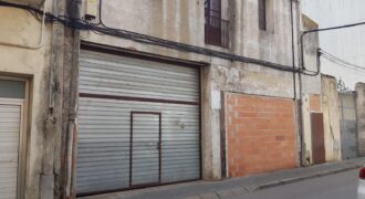 CASA MOLT GRAN DE MES DE 800 M2 AMB MOLTES POSSIBILITATS