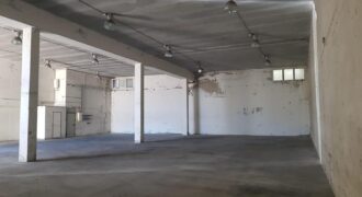 NAU INDUSTRIAL COMPLETAMENT DIAFANA