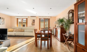 CASA ADOSADA ZONA TURO