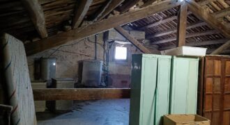 PISO CENTRO PUEBLO MUY AMPLIO