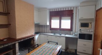 CASA SITUADA EN ZONA RESIDENCIAL